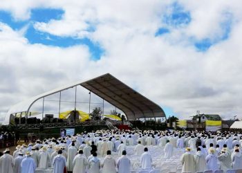 VISITE PONTIFICALE : De longs voyages à la rencontre du Pape