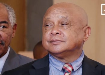 LAPAN&rsquo;NY FITSARANA ANOSY : NAVAOZINA NY FOTO-DRAFITR&rsquo;ASA TENY AN-TOERANA