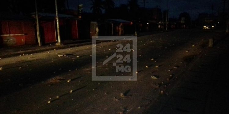 ?CONFINEMENT – Affrontements entre les forces de l&rsquo;ordre et une foule dans le quartier d&rsquo;Androranga à Toamasina