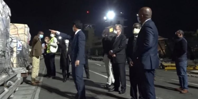 ?DIPLOMATIE – La Corée du Sud offre 15 600 kits de tests RT-PCR à Madagascar