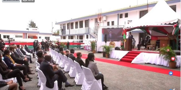 SANTE PUBLIQUE : Andry Rajoelina inaugure les travaux de rénovation du Laboratoire d’analyses médicales de Madagascar (LA2M)