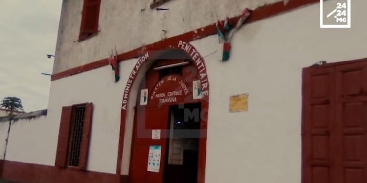 TOAMASINA – 35 détenus porteurs du coronavirus soignés dans la prison d’Ambalatavoahangy