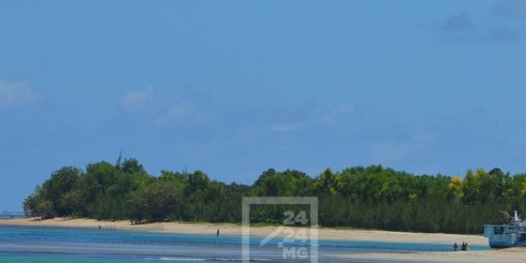 TRANSPORT MARITIME – Un bateau suspect repéré au large des côtes Nord-Est de Madagascar