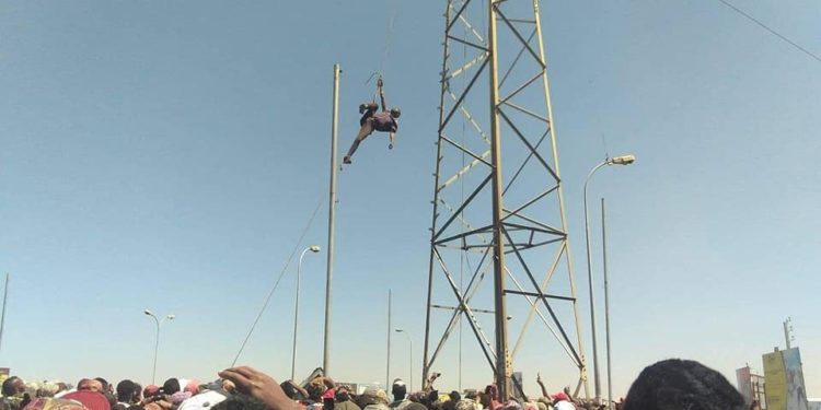 ANOSIZATO – Un individu escalade un pylône à haute tension de la Jirama, entraînant une coupure d’électricité dans au moins sept communes environnantes