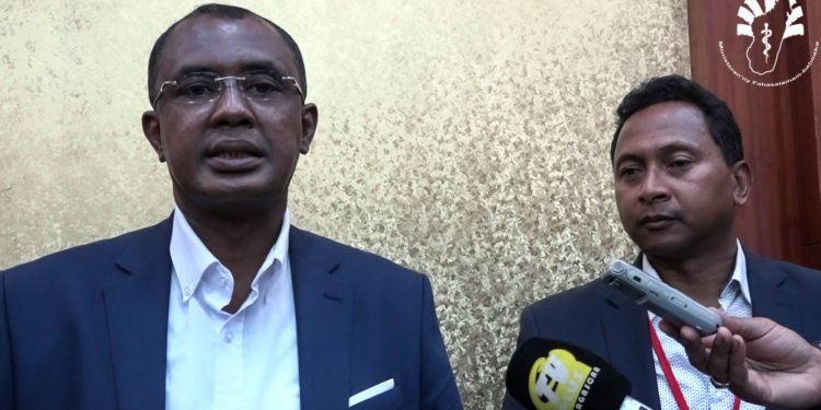 EPIDEMIE – Le ministre de la Santé estime qu&rsquo;« une deuxième vague de Covid-19 ne devrait pas être un problème mais nous espérons qu&rsquo;il n&rsquo;y en aura pas »