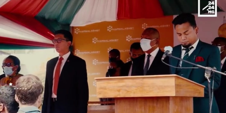 DANS LE RETRO DE 2424 – Une usine pharmaceutique pour fournir des médicaments contre la Covid-19 mais aussi pour valoriser le « Vita Malagasy »