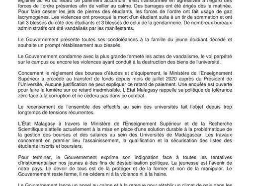 ENSEIGNEMENT SUPERIEUR – Le gouvernement annonce l’ouverture d’une enquête sur le retard du paiement des bourses d’études et dénonce l’instrumentalisation des jeunes à des fins de déstabilisation politique
