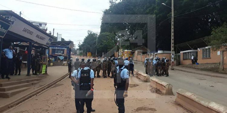 UNIVERSITE D&rsquo;ANTANANARIVO – Les étudiants en médecine assurent ne pas avoir voulu manifester et dénoncent des infiltrations