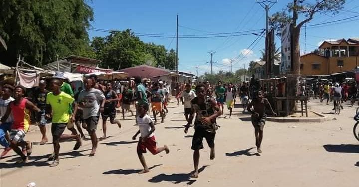 MANIFESTATIONS – Scènes de pillages et d&rsquo;émeutes à Toliara, une trentaine de personnes arrêtées