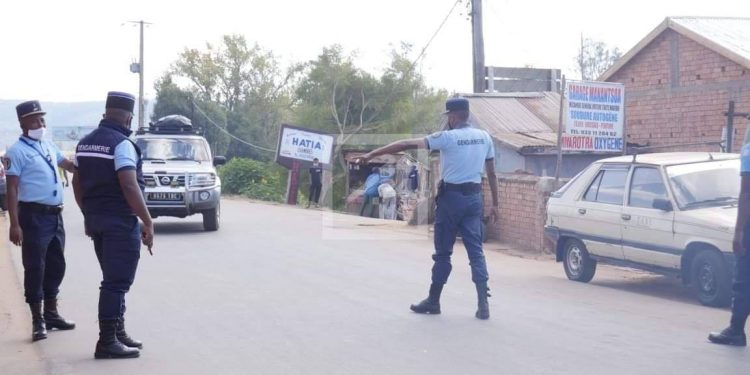EPIDEMIE – Les personnes qui franchissent ou tentent de franchir sans justificatif les barrages sanitaires seront traduites devant les tribunaux
