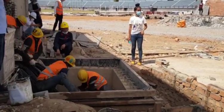 INFRASTRUCTURES – L’Etat malgache dit avoir demandé à l’entreprise titulaire des travaux sur le stade Barea de limoger son directeur de projet après des feux d’artifices non convenus