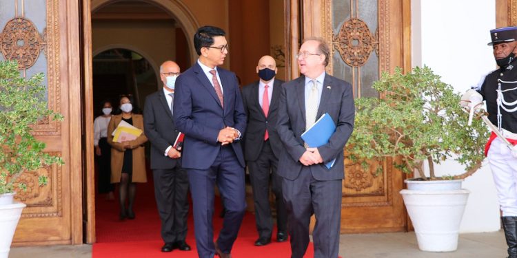 DIPLOMATIE – Les Etats-Unis annoncent 40 millions de dollars supplémentaires pour venir en aide au Sud de Madagascar