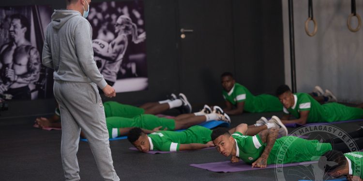 FOOTBALL – Les Barea entament leur regroupement par une séance de musculation ce mardi matin
