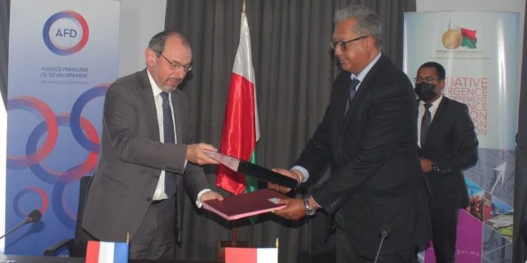 COOPERATION – 700 000 euros d&rsquo;appui au développement de Madagascar octroyés par l&rsquo;Agence Française de Développement