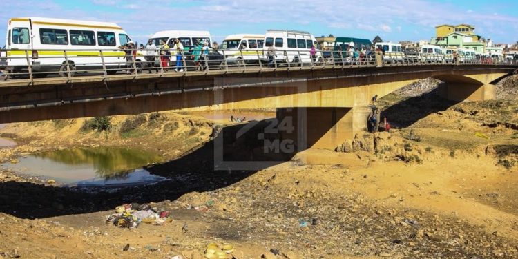 DANS L&rsquo;OBJECTIF DE RABENS – Les lavandières de l&rsquo;hiver et Ikopa la rivière
