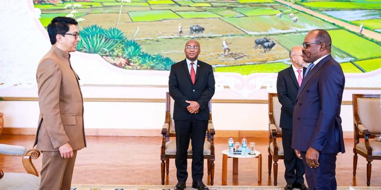 DIPLOMATIE – Andry Rajoelina reçoit un émissaire de Félix Tshisekedi, président de la République démocratique du Congo et président en exercice de l&rsquo;Union africaine