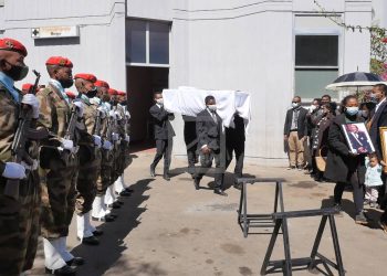 FUNERAILLES – La dépouille mortelle de Charle Bert Andrianaivo rejoint le caveau familial à Manjakandriana
