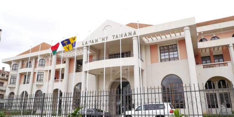 MAIRIE D’ANTANANARIVO – Le préfecture de police demande l’exclusion de dix conseillers municipaux d’Antananarivo