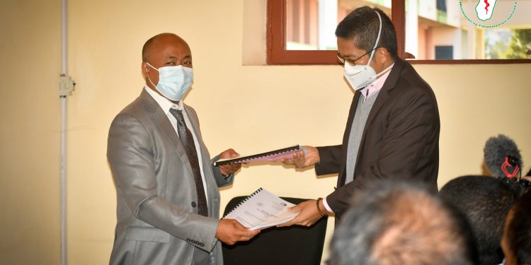 SANTE PUBLIQUE – Le nouveau directeur général de la fourniture des soins entend renforcer les capacités et les moyens du personnel de santé pour améliorer la qualité des services de soins offerts aux patients