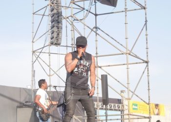 CONCERT – Ambondrona met le feu au coliseum pour débuter la célébration de ses 20 ans de scène