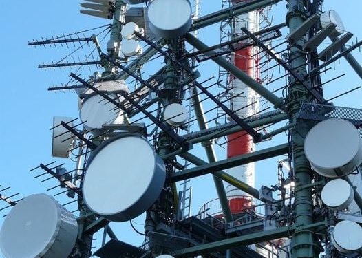 INTERNET- Le ministère du développement numérique, de la transformation digitale, des postes et des télécommunications se donne deux mois pour trouver des solutions afin de baisser les coûts des abonnements Internet