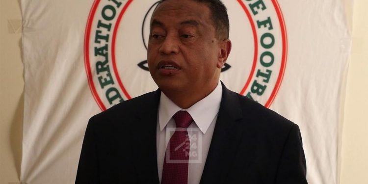 FOOTBALL- Des membres de la Fédération malgache de football et ceux des ligues annoncent la destitution de Raoul Arizaka Rabekoto