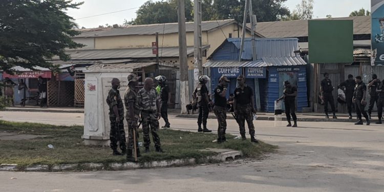 RASSEMBLEMENT- Les forces de l’ordre usent de gaz lacrymogène pour disperser les pro-Ravalomanana lors d’un rassemblement non-autorisé à Toliara