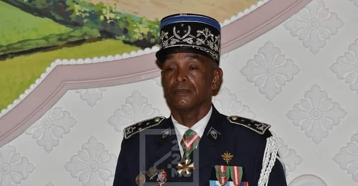 RECONNAISSANCE – Serge Gellé promu général de corps d&rsquo;armée, Jimmy Laitsara Andrianarison élevé au grade de sous-lieutenant, l&rsquo;ordre de mérite pour le pêcheur Zamby et ses pairs