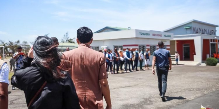 CATASTROPHES – Le couple présidentiel en déplacement dans les zones sinistrées après le passage du cyclone tropical Batsirai