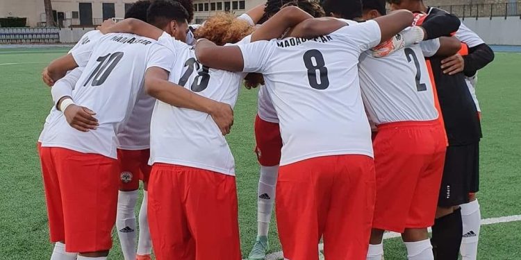 FOOTBALL – Boualem Mankour nommé sélectionneur des Barea U20 et U23