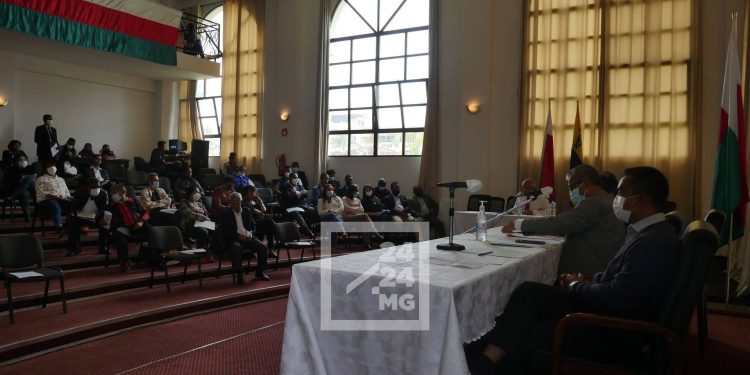 MUNICIPALITE – Jour de vote au Conseil municipal d’Antananarivo sur le réexamen de l’Impôt foncier sur les propriétés bâties (IFPB) et du contrat avec la société municipale de gestion digitale