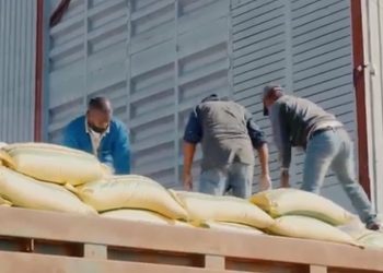 SOLIDARITE – 50 tonnes de vivres et d’équipements envoyés par le Conseil Régional des Khoja Océan Indien (CROI)