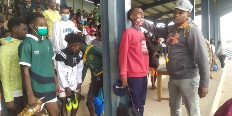 SPORTS – Une trentaine de jeunes présélectionnés par la Fédération malgache de rugby en vue de la campagne de détection des 25 makis Juniors