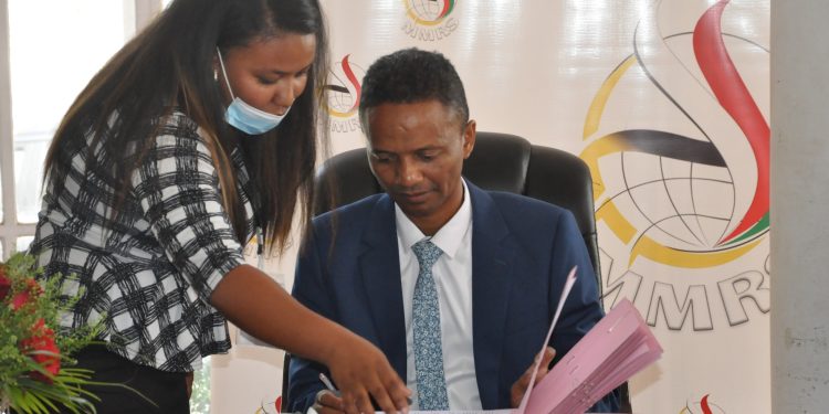 RICHESSES NATURELLES – Le nouveau ministre des Mines et des ressources stratégiques s’engage à trouver des solutions afin de pouvoir rouvrir l’exportation légale de l’or malgache dans les plus brefs délais