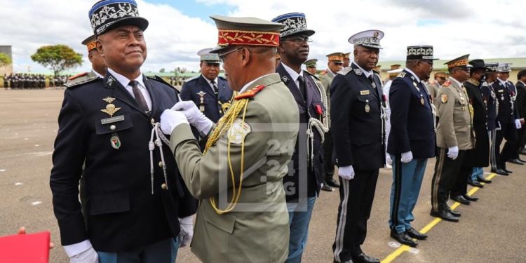 DANS L&rsquo;OBJECTIF DE RA-BENS – Des médailles militaires par centaines