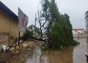 INTEMPERIES – Un mort et trois individus emportés par les eaux selon un premier bilan provisoire publié par le ministère de la Défense nationale du passage de Jasmine qui a touché terre au niveau de Saint Augustin vers 17h ce mardi