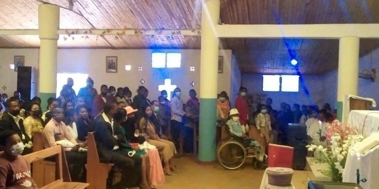 VOYAGE – 36 enfants des orphelinats de l’Armée, de la Gendarmerie et de la Police en « colonie de vacances » à Antsirabe pour les fêtes de Pâques