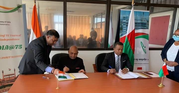 MEDIA – La chaîne publique indienne Prasar Bharati et l’Office de la radio et de la télévision malgaches signent un mémorandum d’accord.