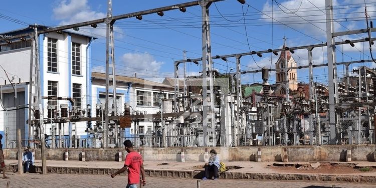 ENERGIE – Le secteur privé appréhende une hausse de 80 à 100 % de la facture d&rsquo;électricité après avoir effectué des projections sur la base des nouveaux tarifs proposés par la Jirama et appelle à la poursuite des négociations