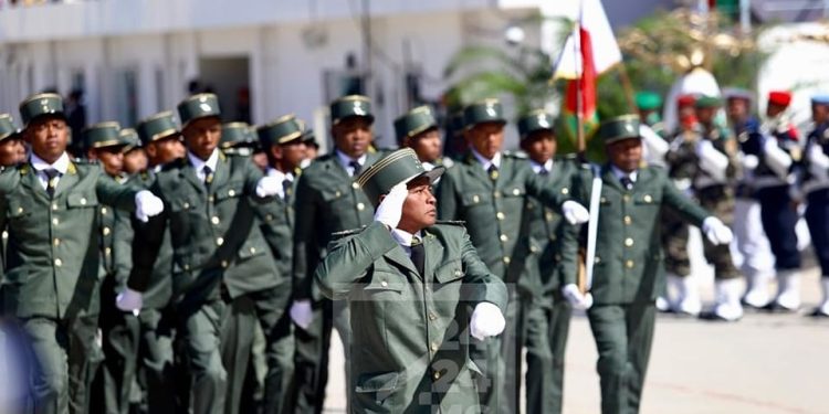 ENVIRONNEMENT – 350 agents forestiers dont une centaine âgés de plus de 50 ans pour assurer la surveillance et la protection des forêts dans tout Madagascar, selon le ministère de l&rsquo;Environnement