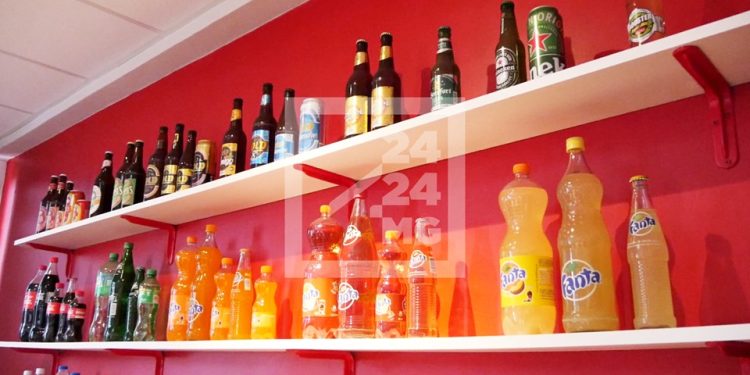 INDUSTRIE – Des entreprises malgaches se positionnent pour reprendre la production et la distribution des boissons de la Coca Cola Company à Madagascar après la fin du partenariat entre la firme américaine et la société Star
