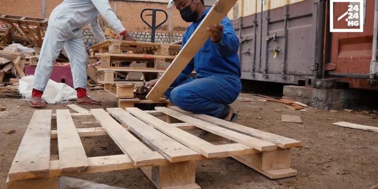 RECUPERATION – Quand les palettes en bois se recyclent en palettes
