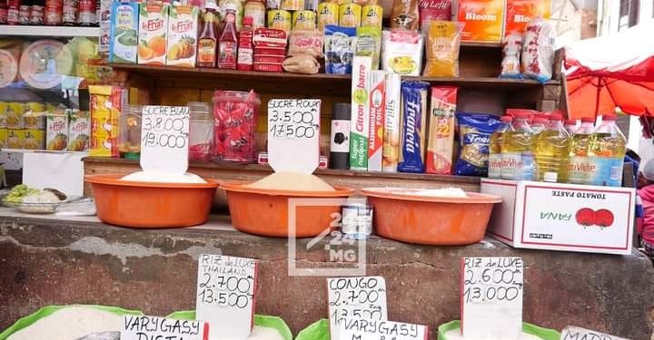 COMMERCE – L&rsquo;application du système de plafonnement des prix des PPN prolongée de trois mois, de nouveaux prix en discussions