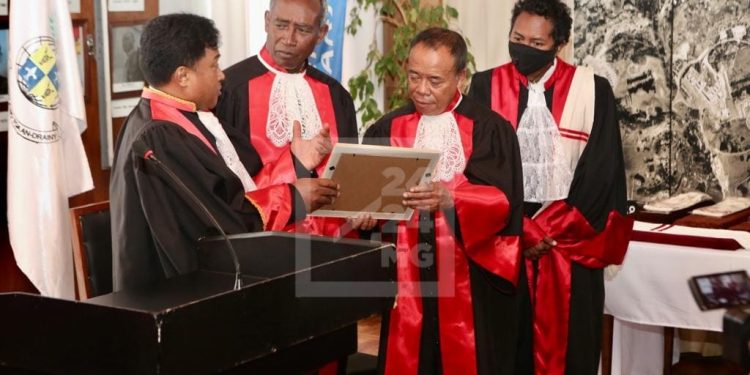 ENSEIGNEMENT SUPERIEUR – Le groupe Mahaleo invité à la table des enseignants-chercheurs de l’Université d’Antananarivo