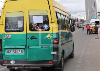 MOBILITE – La municipalité d&rsquo;Antananarivo insiste sur les frais de transport à 600 ariary proposés après les discussions avec le président de la République, des taxi-be prennent 800 ariary aux passagers