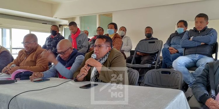 MOBILITÉ URBAINE – Les transporteurs urbains avancent une contre-proposition de 700 ariary pour les frais de transport urbain à partir de ce jeudi