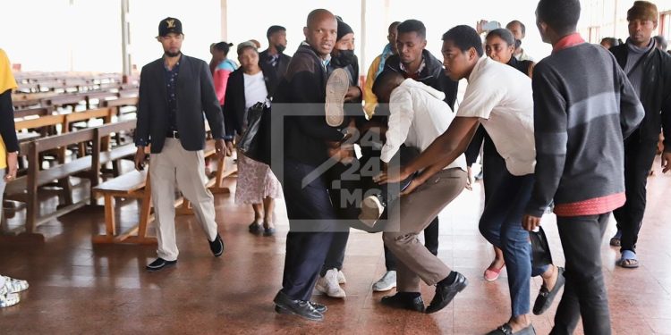 RELIGION – Des paroissiens de l’église Jesosy Mamonjy entendus à par la gendarmerie dans le cadre d’une enquête ouverte suite à une plainte déposée par le Pasteur Raymond Randrianatoandro