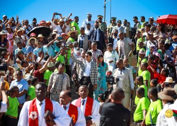 RELIGION – Andry Rajoelina offre une voiture tout terrain au président de l’Eglise luthérienne de Madagascar et une enveloppe de 20 millions d’ariary à l’organisation du 21ème Congrès de l’Union des jeunes chrétiens luthériens malgaches
