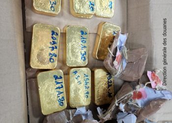 TRAFIC DE RESSOURCES MINIÈRES – Deux personnes arrêtées, deux autres recherchées après une tentative déjouée d’exportation illicite de 17,390 kilos d’or à l’aéroport d’Ivato