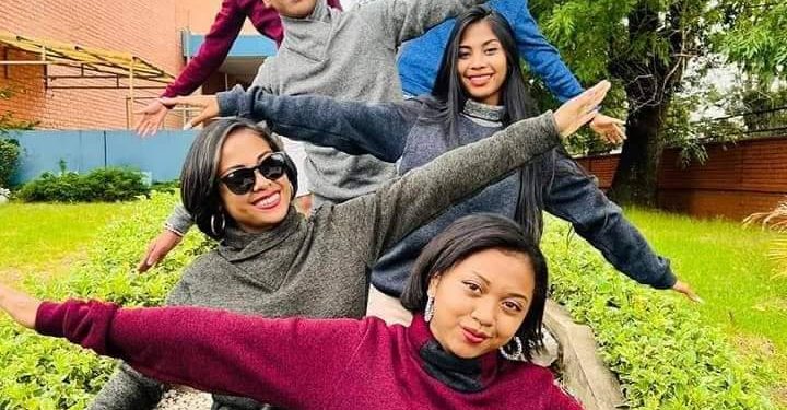 Akanjo mafana amin&rsquo;ny vidiny mirary!!!